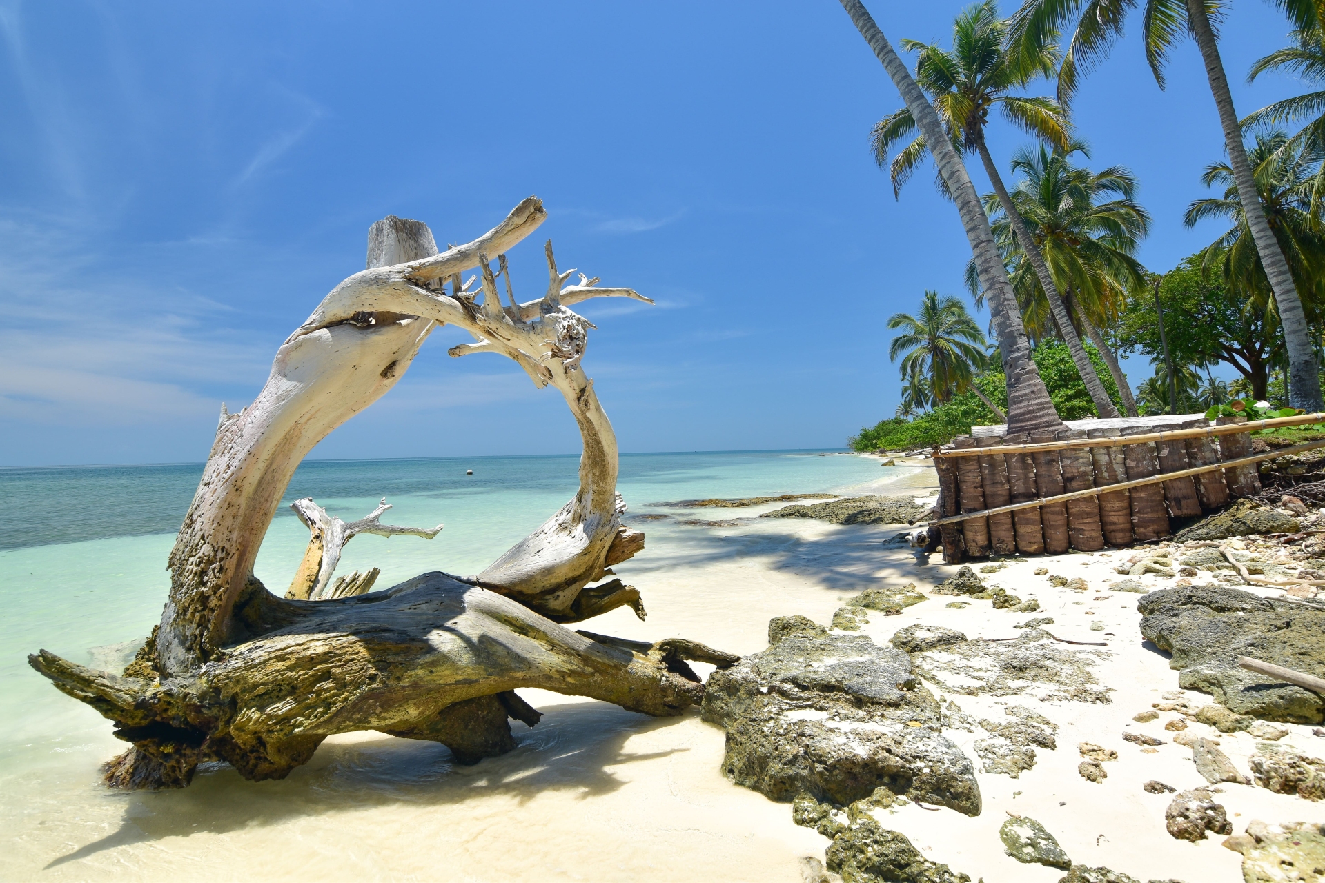 Plage sur l'île de Mucura