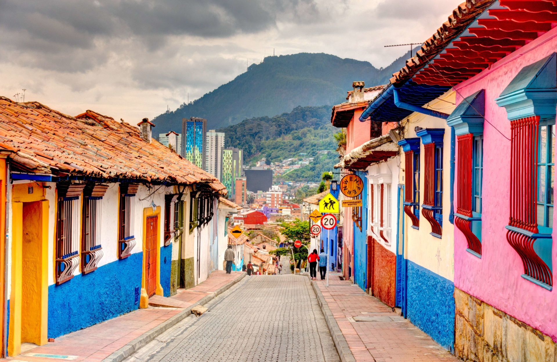 candelaria-rue-maisons-coloniales-bogota-colombie