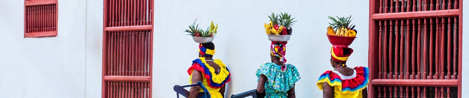 femmes-palanqueras-fruits-carthagene-Colombie