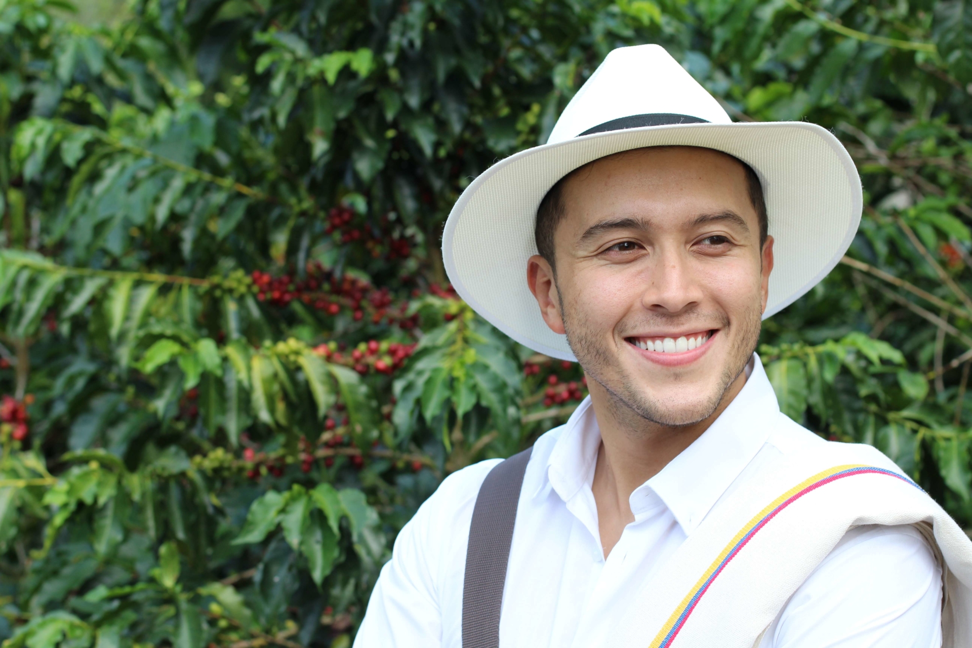 homme-cultivateur-caf-colombie