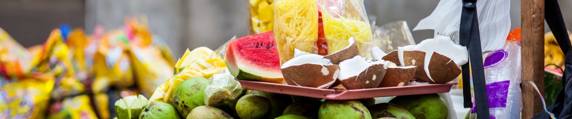vendeur-rue-fruits-culture-colombie