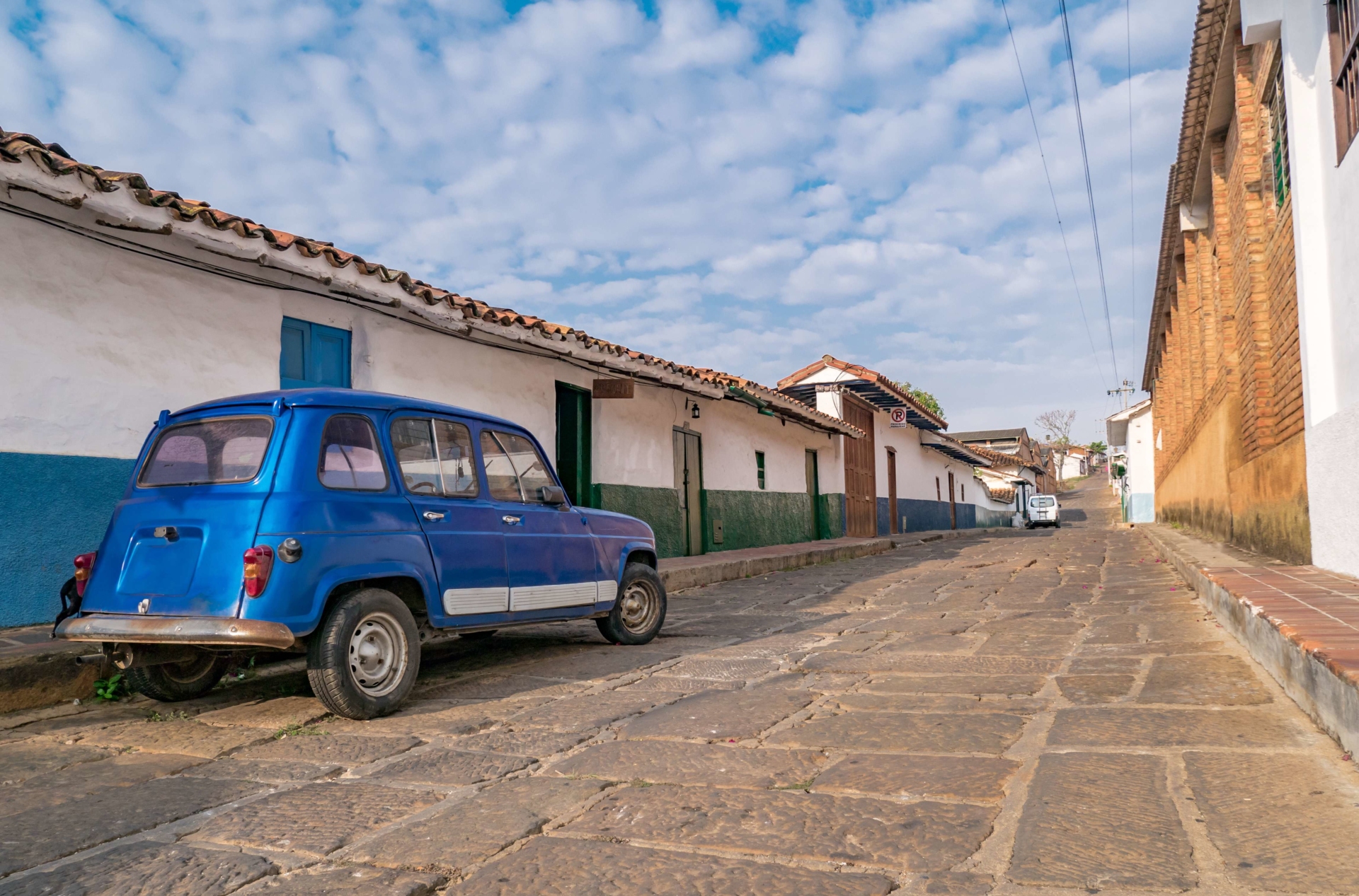 voiture-ruelle-barichara-santander-colombie