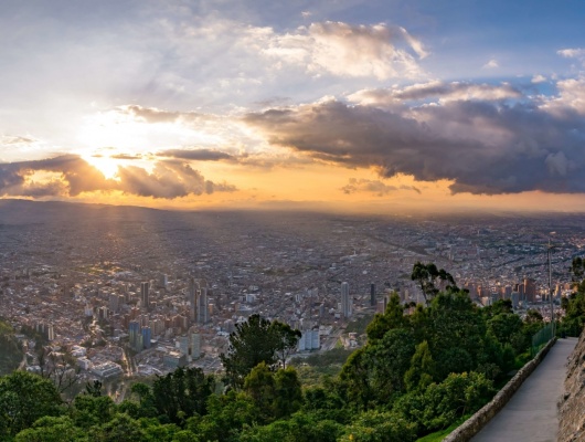 vue-bogota-montserrate-coucher-soleil-colombie